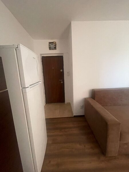Postavarului, 1 Decembrie, vanzare garsoniera.